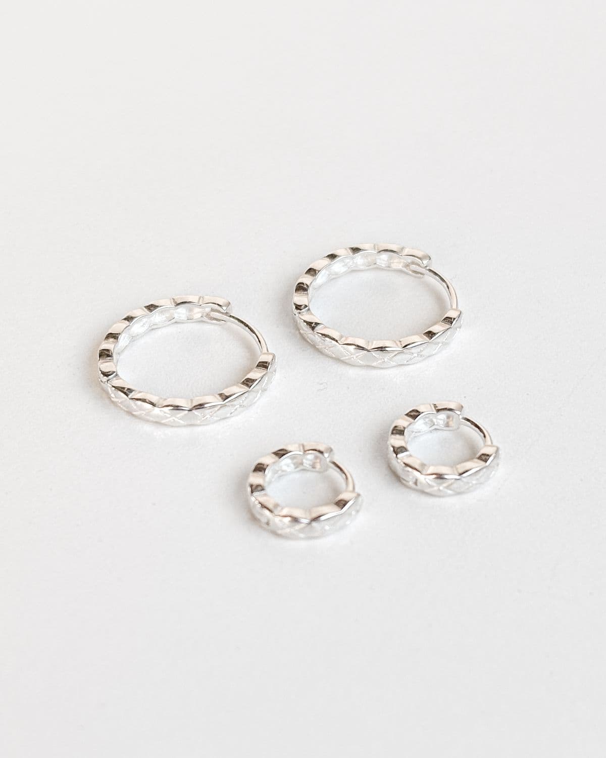 Silver 925 Quilted Ring Earrings One-touch 3-Size Daily Silver Earrings - 이미지 9
