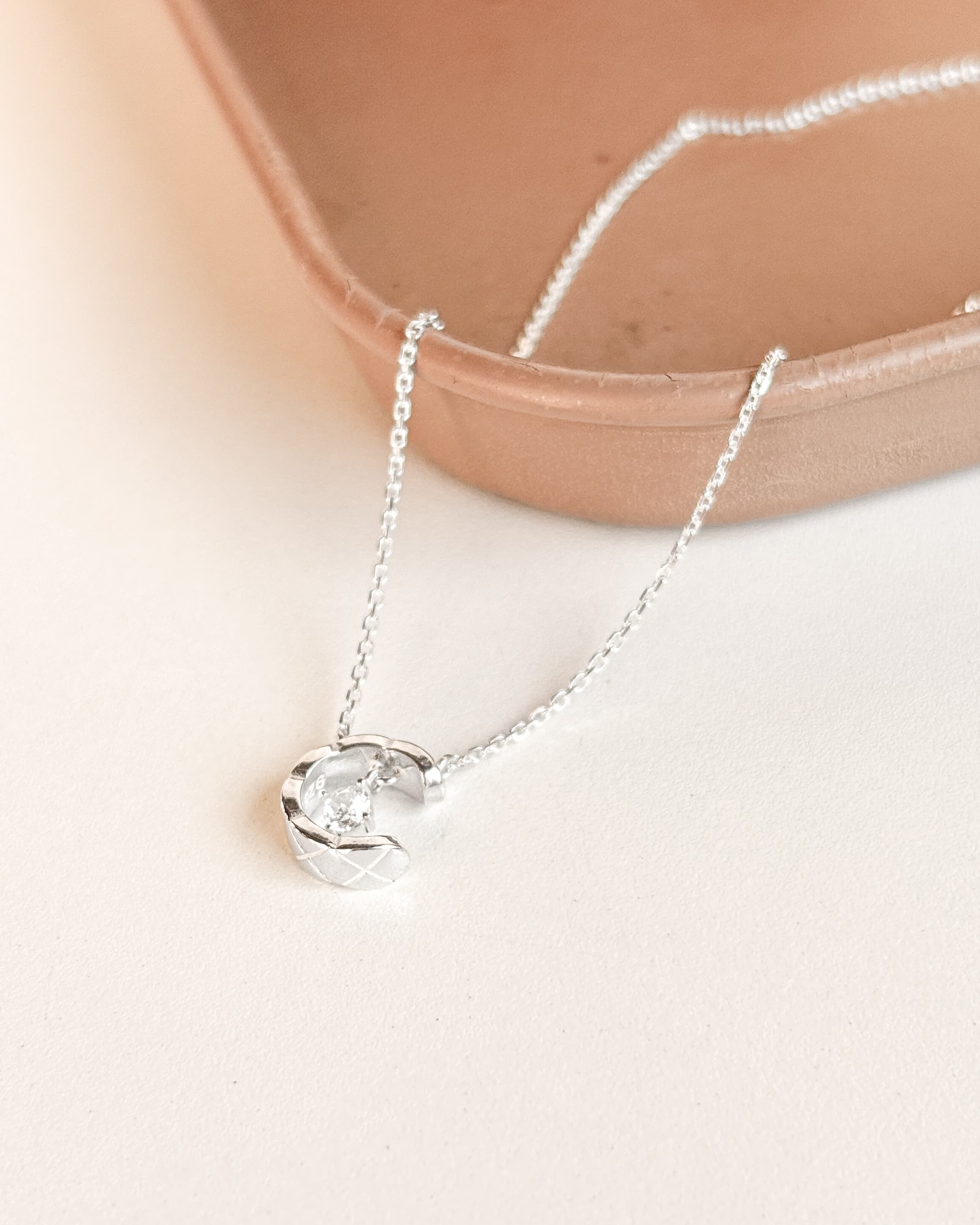 Silver 925 Quilted Pendant Crescent Cubic Necklace Embossed Silver Necklace - 이미지 7
