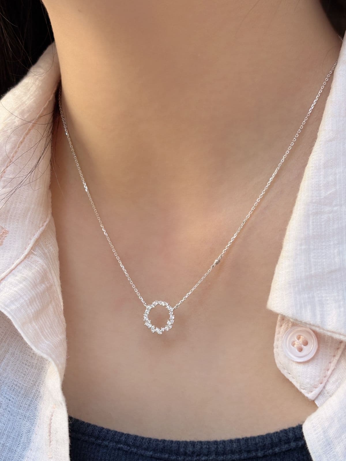 Silver 925 Cubic Round Flower Point Necklace, Gorgeous Silver Necklace Set with Silver Post - 이미지 2