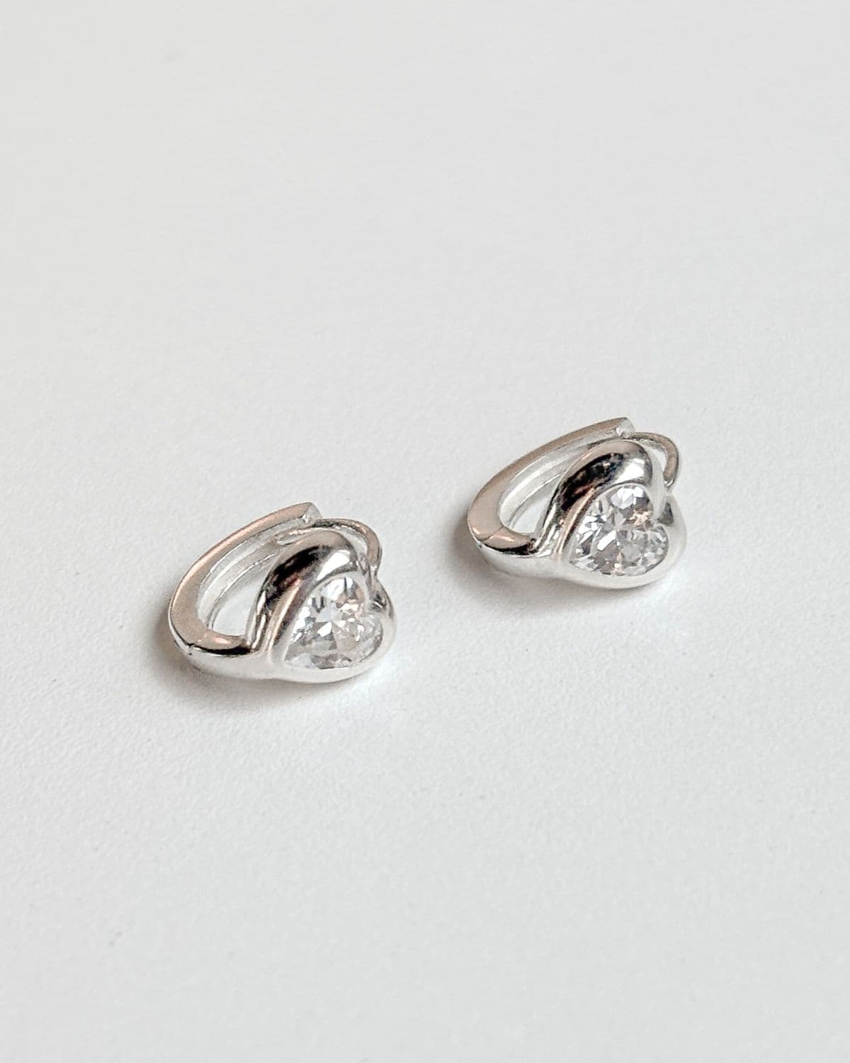 Silver 925 Chubby Heart Cubic One-Touch Ring Earrings Bold Point Silver Earrings - 이미지 1