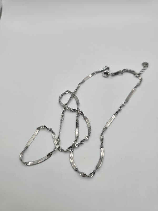 Stainless steel wave chain necklace - 이미지 2