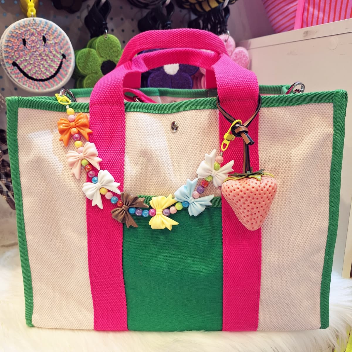 Strawberry Cone Back Charm - 이미지 4