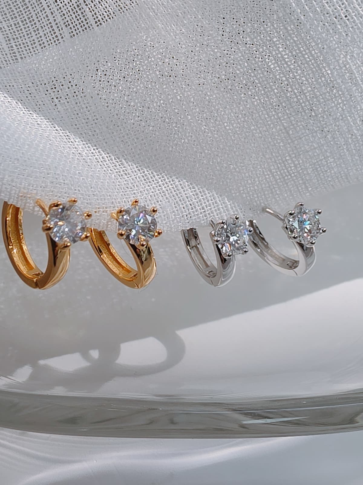 Moissanite Diamond Surgical Steel One-Touch Earrings (6-Prong) - 이미지 6