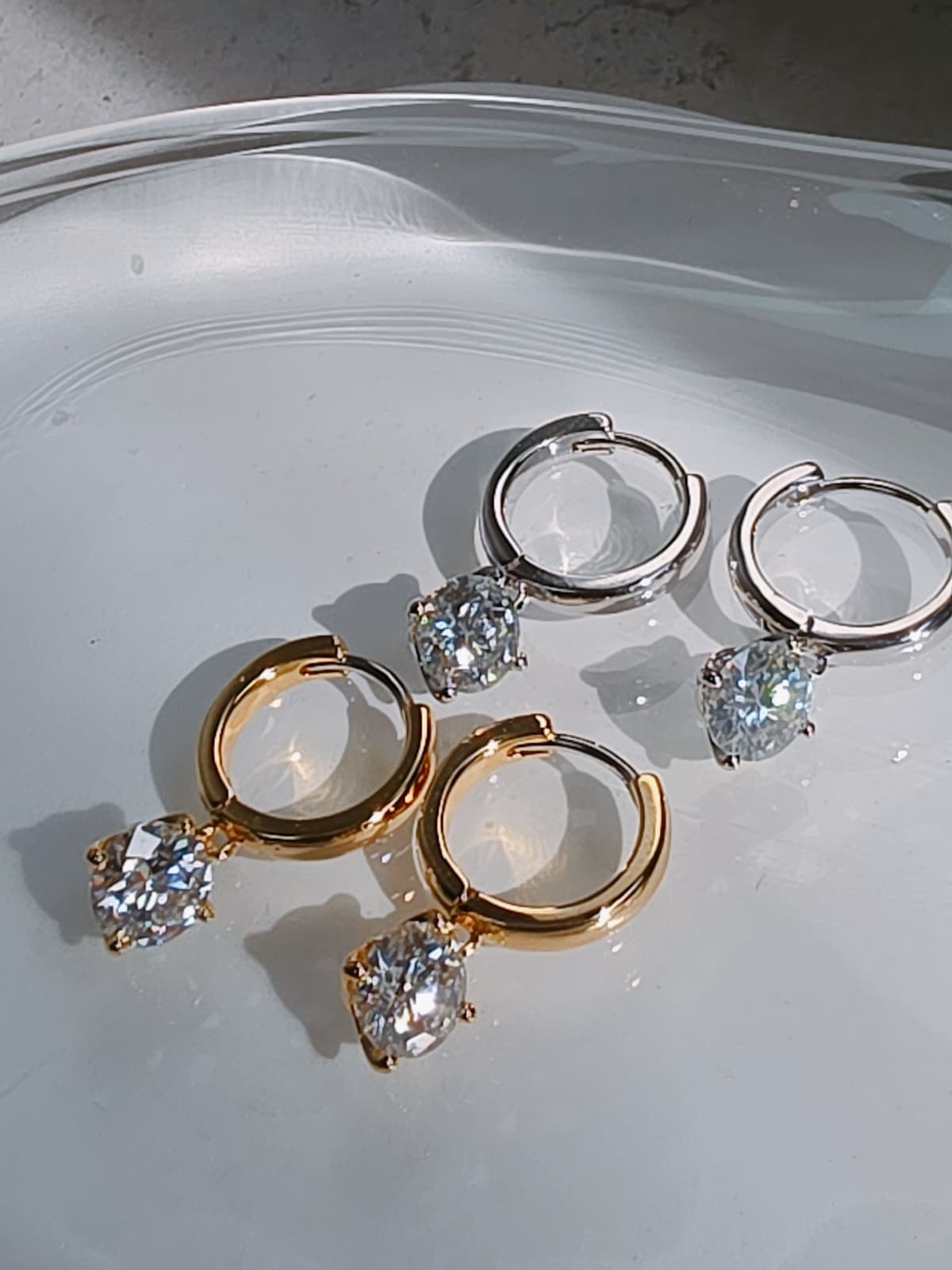 1-Carat Moissanite Diamond Surgical Steel One-Touch Dangling Earrings - 이미지 3
