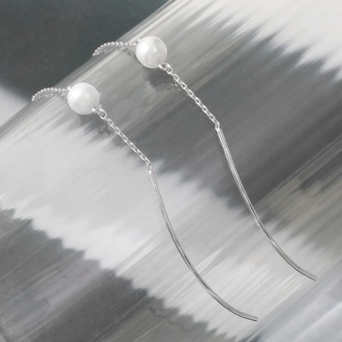 [SE6417] Silver 925 Swarovski Pearl and Curve Chain Drop Earrings - 이미지 4