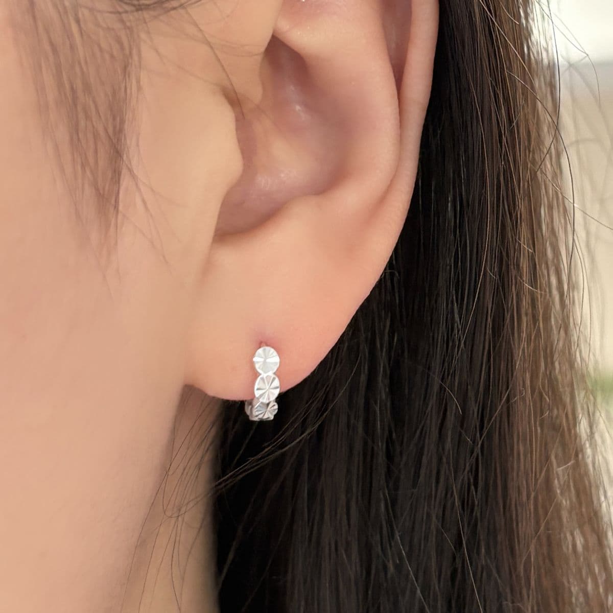 [SHG6614] Silver 925 Cut Round One-Touch Earrings - 이미지 3