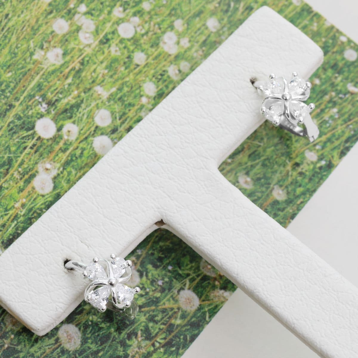 [SHG6701] 925 Silver Cubic Stem Flower One-Touch Earrings - 이미지 3