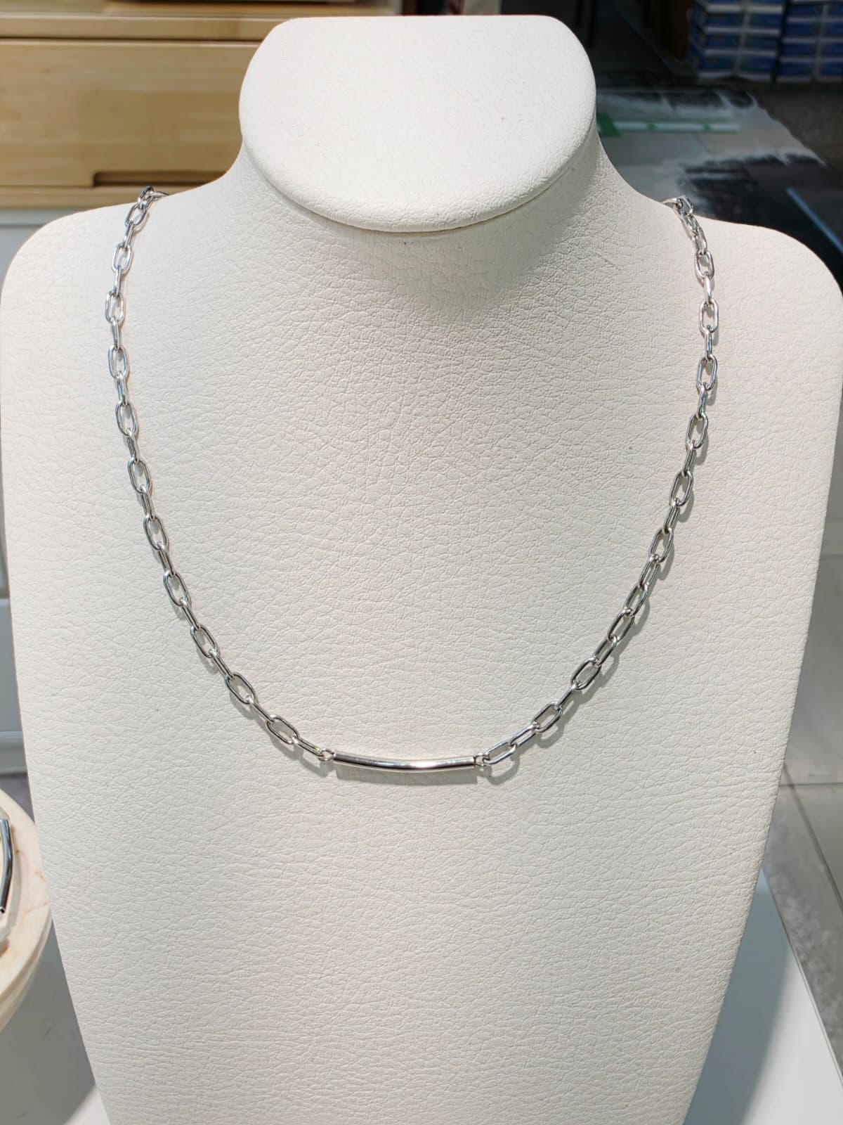 Curved bar surgical steel necklace - 이미지 3