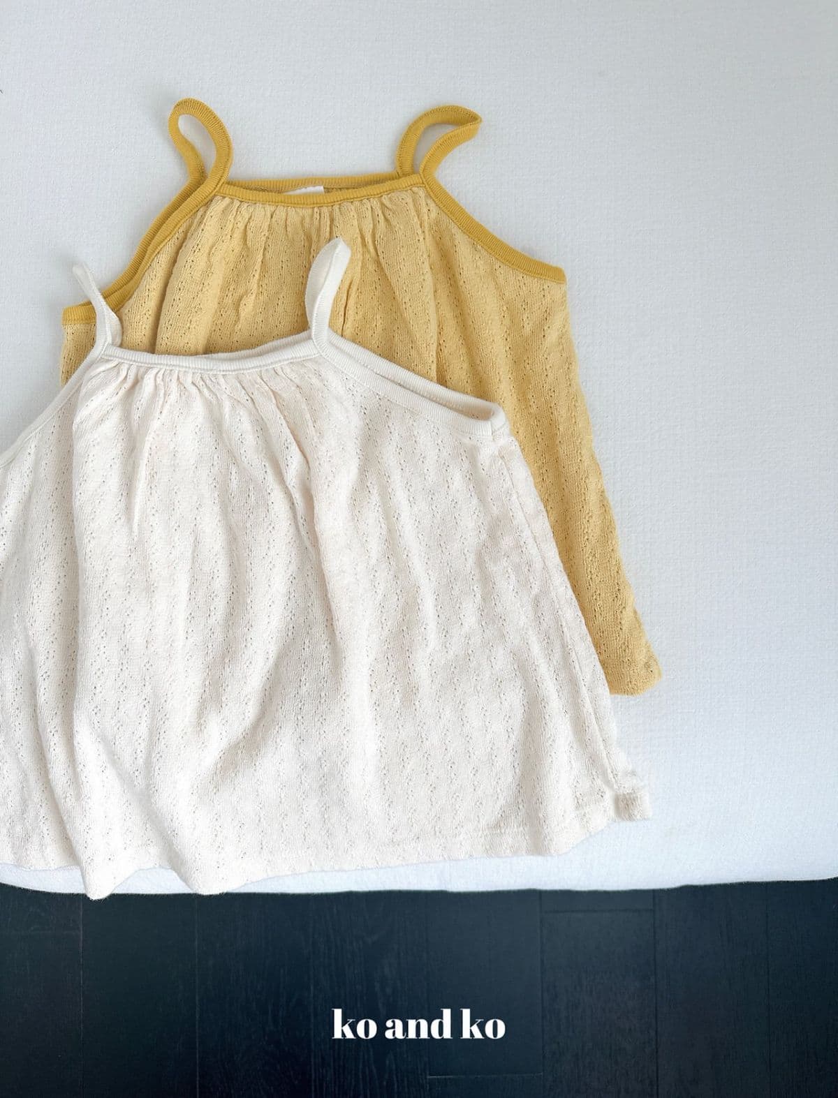26 Summer) Co&Co Flash Shirring Sleeveless - 이미지 2