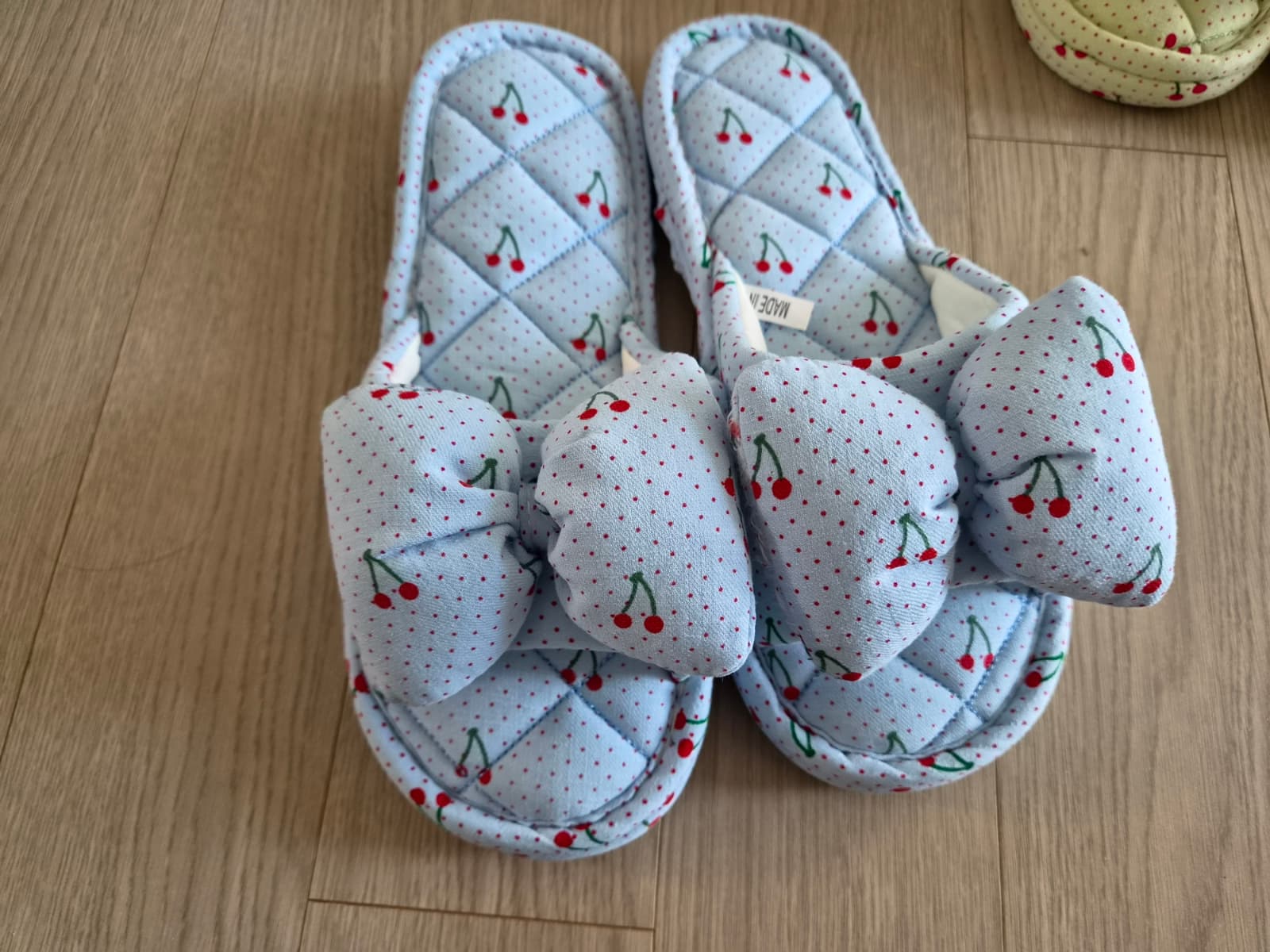 Triple Dot Ribbon Quilted Indoor Cotton Slippers - 이미지 12