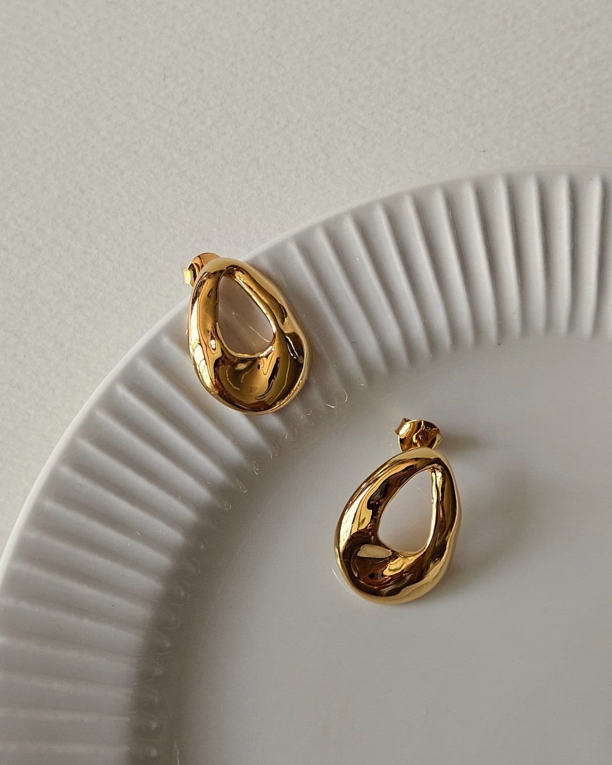 E Silver 925 Water Droplet Pebble Post Earrings - 이미지 4