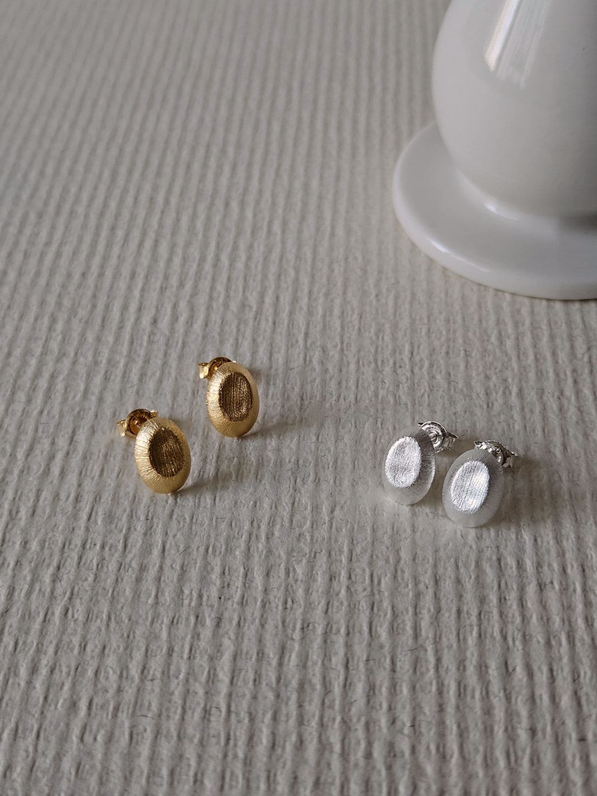 E Silver 925 Matte Suji Simple Ball Bean Earrings - 이미지 1