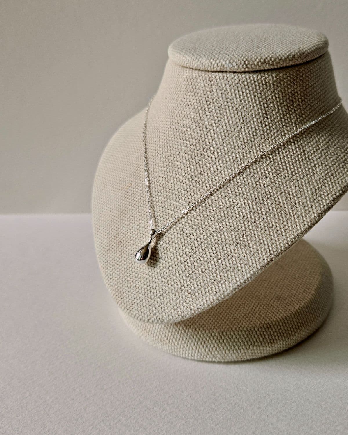 N Silver 925 Bold Teardrop Drop Glossy Necklace - 이미지 5