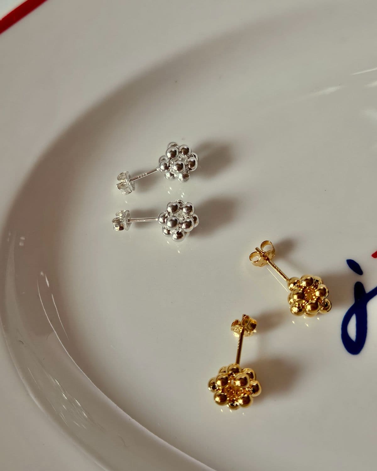 E Silver 925 Grape Cluster Silver Ball Ball Round Earrings - 이미지 1