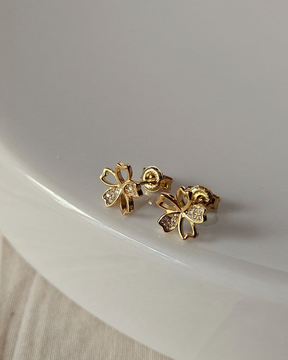 E Silver 925 Flower Petal Cubic Post Earrings - 이미지 4