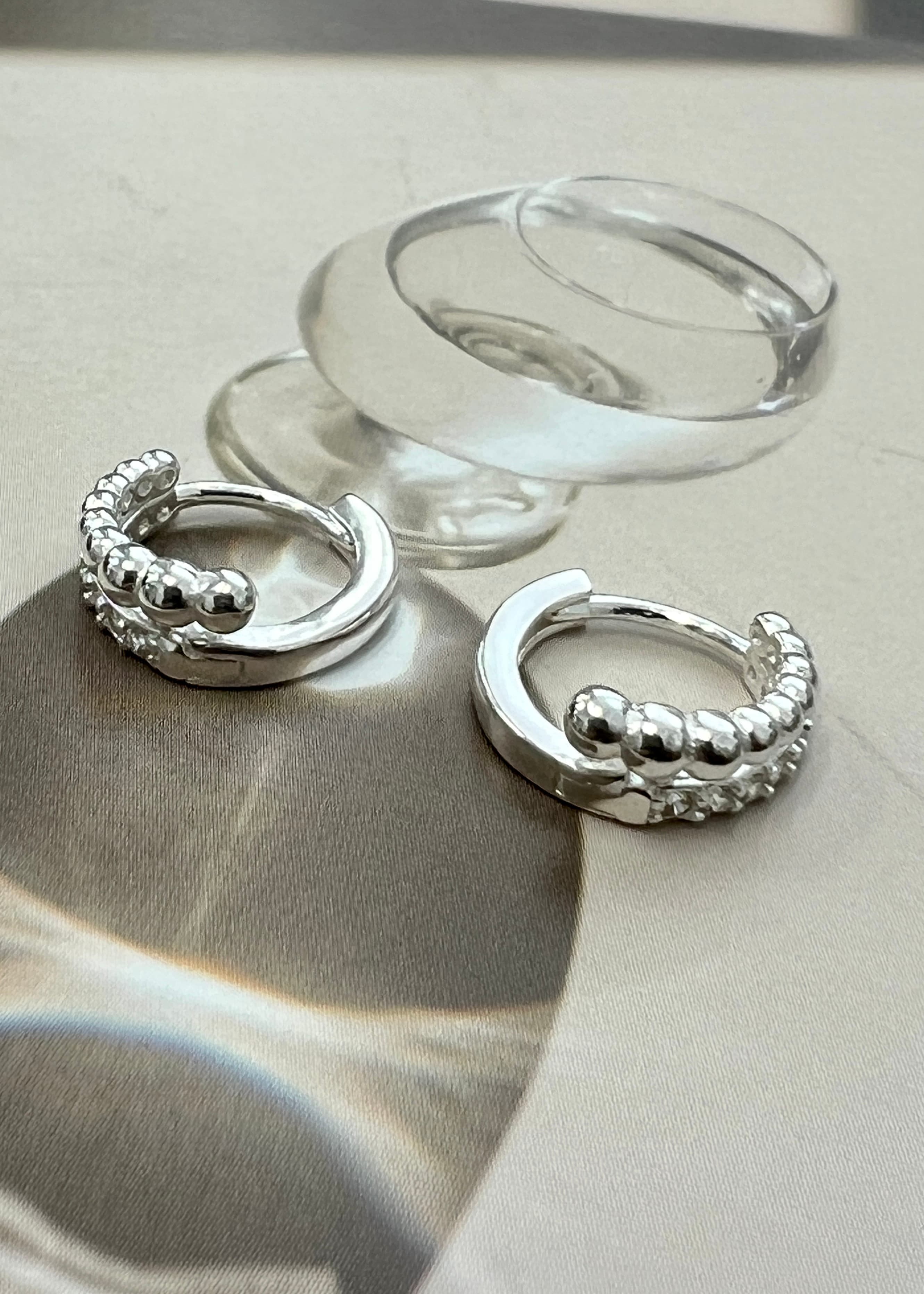 E Silver 925 Two-Line Cubic Ball Ball One-Touch Earrings - 이미지 2