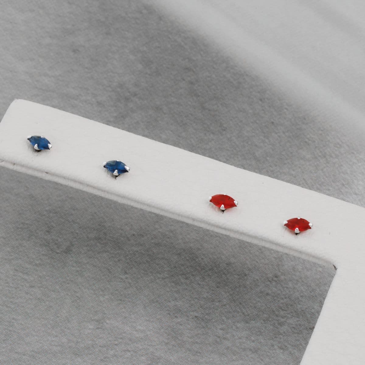 [SE6416] 925 Silver 4-Prong Press Mini Cubic Piece Earrings - 이미지 4