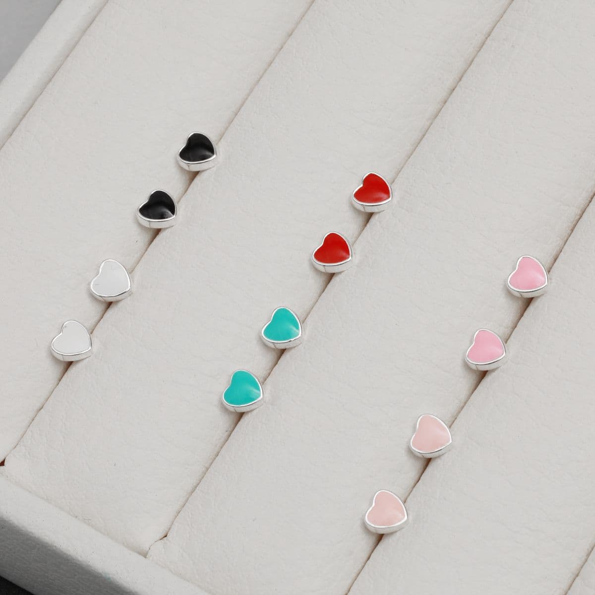 [SE6501] Silver 925 Color Epoxy Heart Earrings - 이미지 3