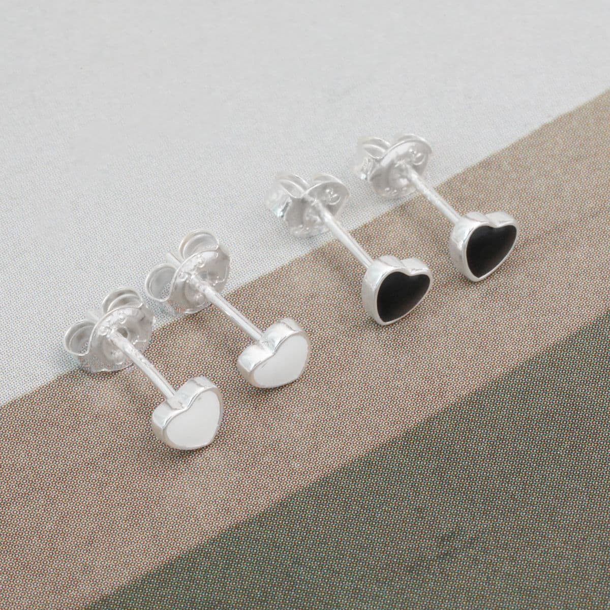 [SE6501] Silver 925 Color Epoxy Heart Earrings - 이미지 5