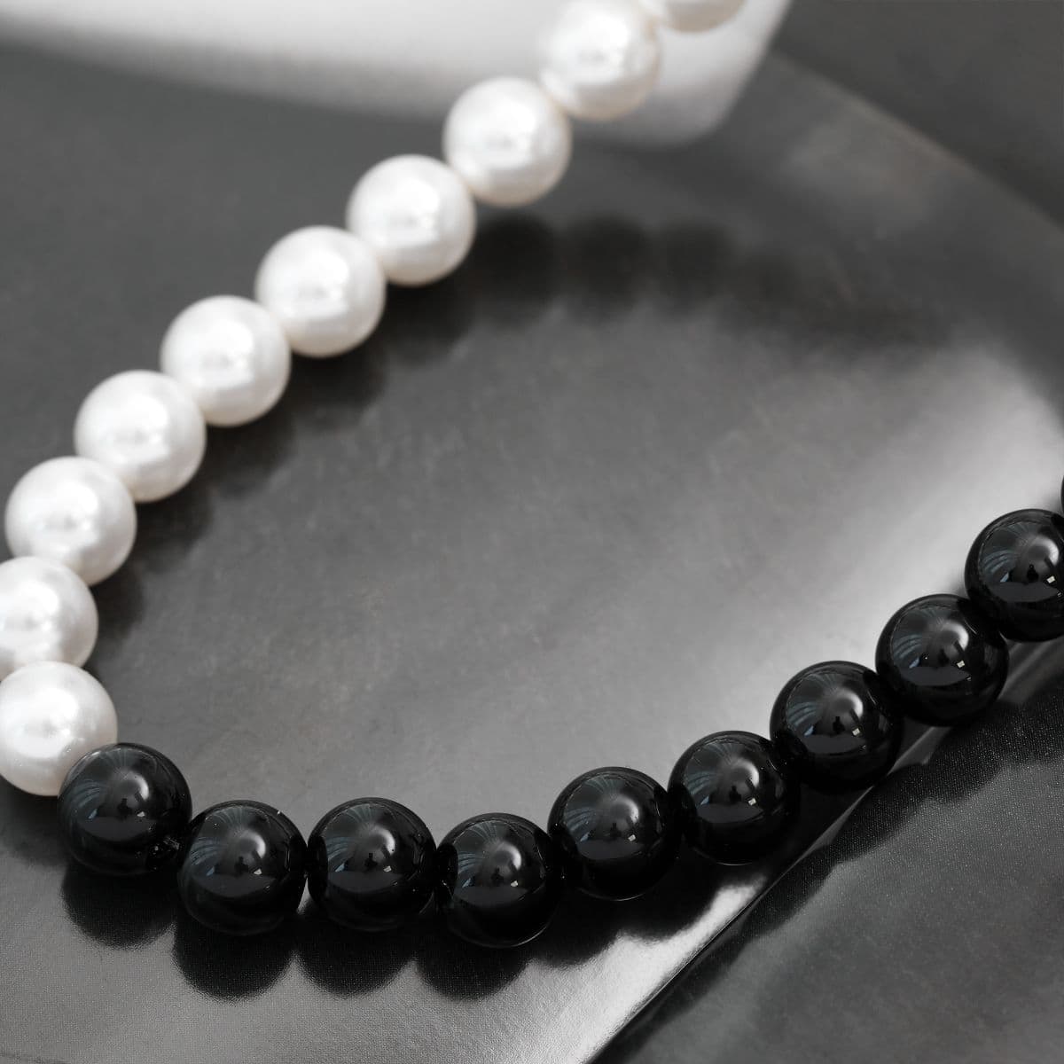 [SN6604] 925 Silver Half Swarovski Pearl Black Onyx Cruella Necklace - 이미지 3