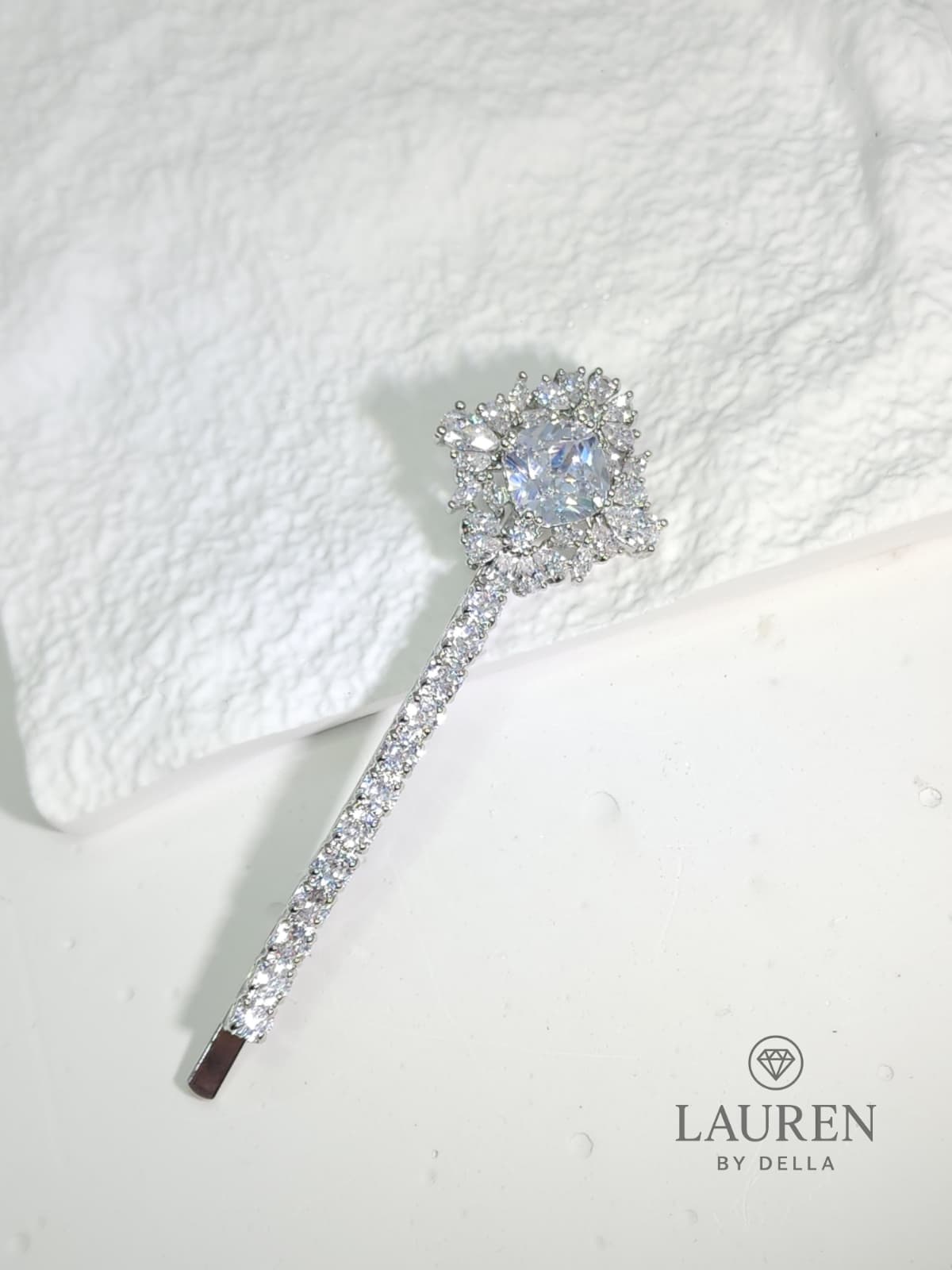Lauren Hairpin 136 - 이미지 1