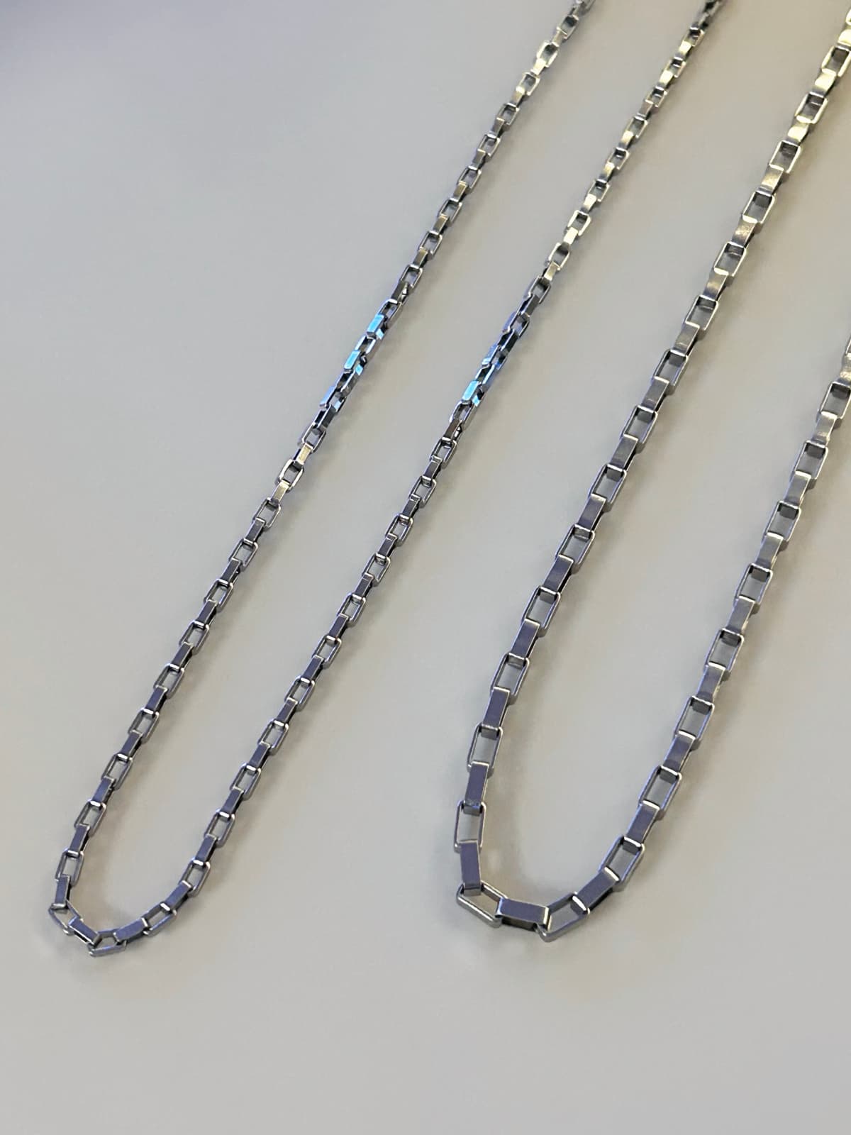 Surgical rectangular chain necklace - 이미지 1