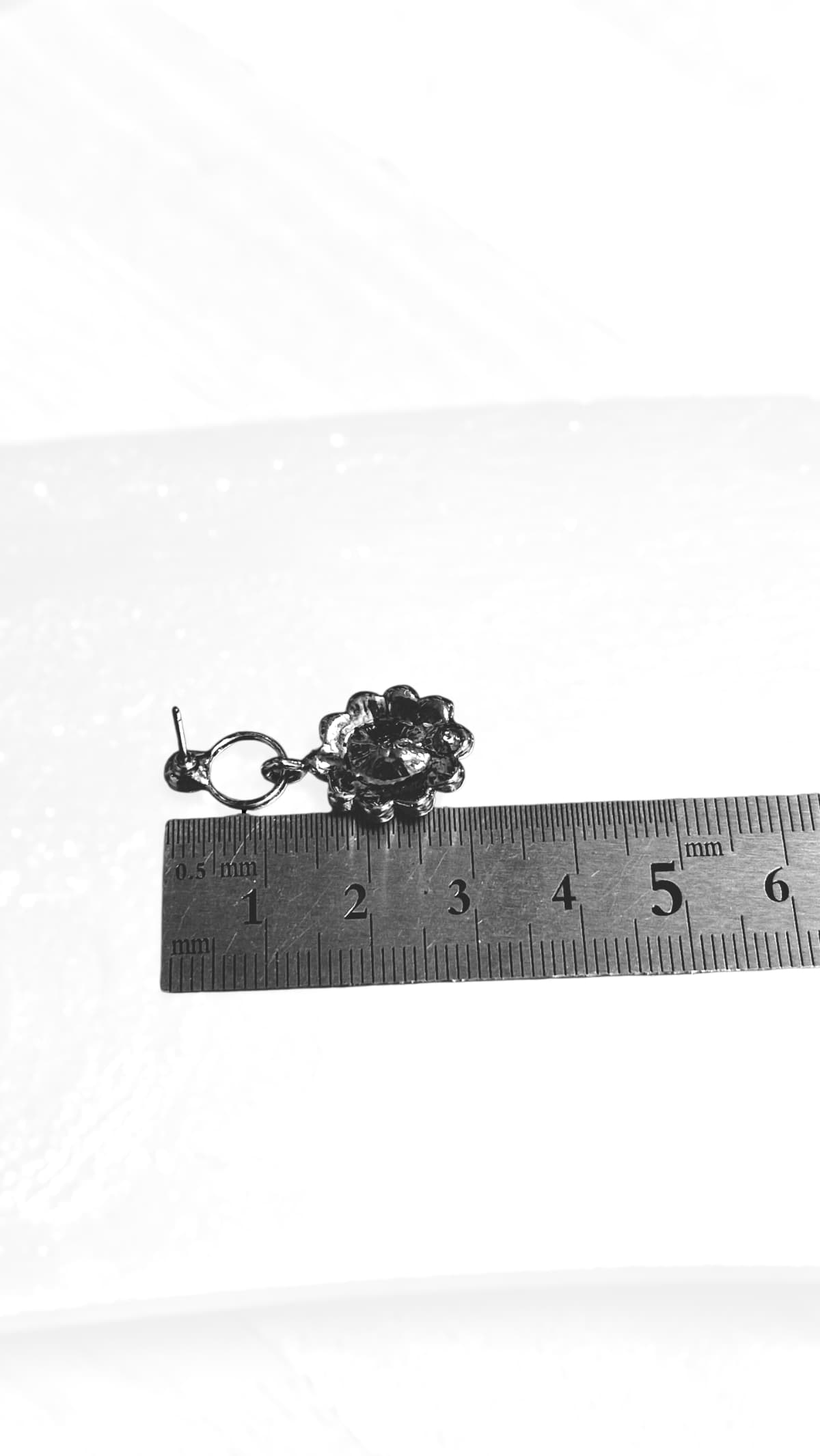 Blue Oval Flower Cubic Drop Earrings - 이미지 3