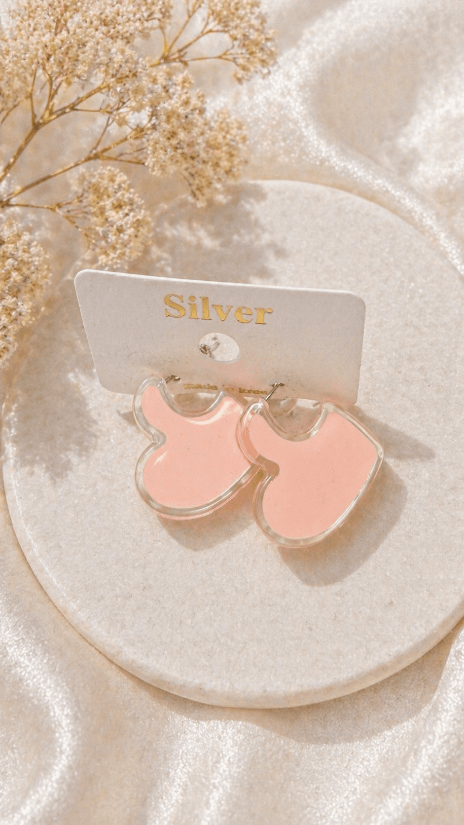 Pastel Heart Acrylic Stud Earrings - 이미지 2