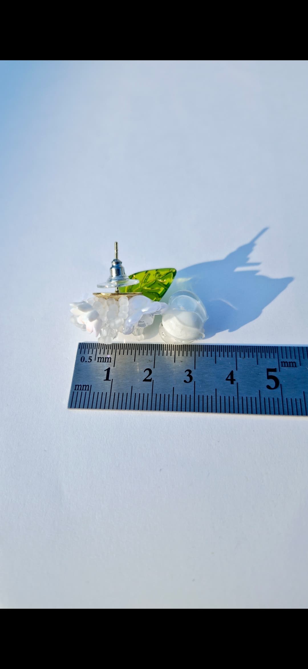 Lily of the Valley Bead Flower Stud Earrings - 이미지 3