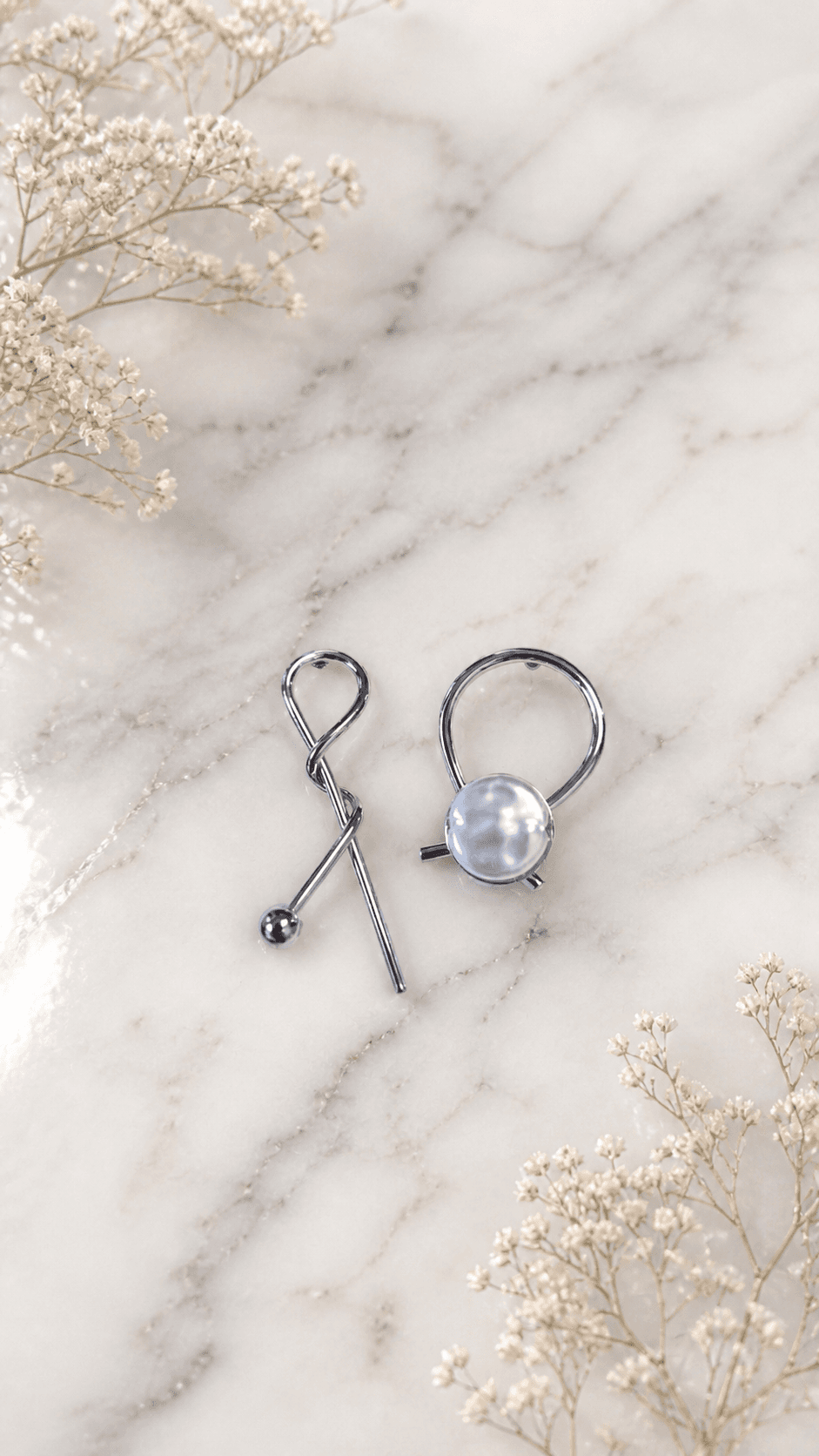 Pearl Point Asymmetrical Drop Earrings - 이미지 2