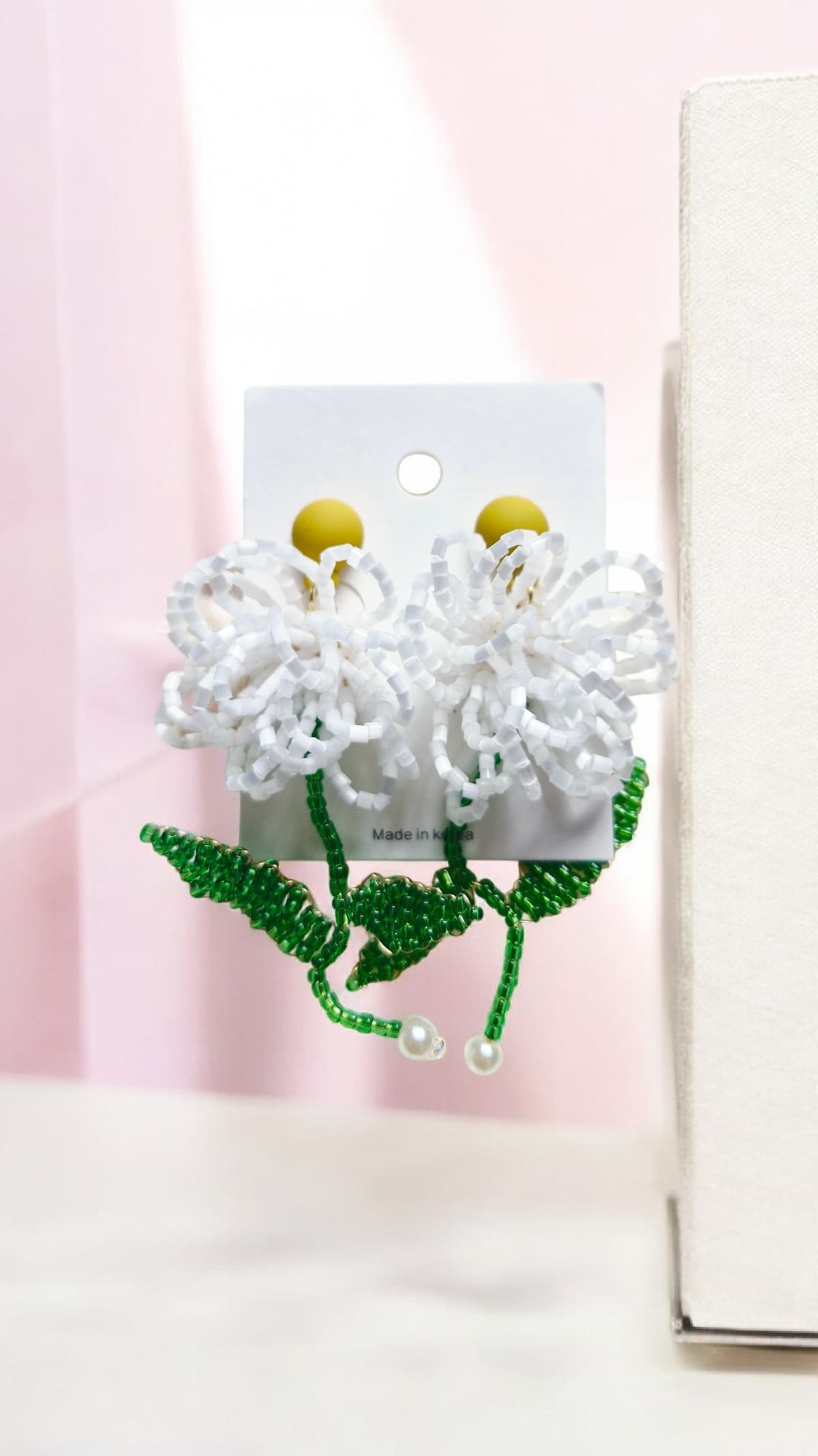 Beaded Flower Drop Earrings - 이미지 1