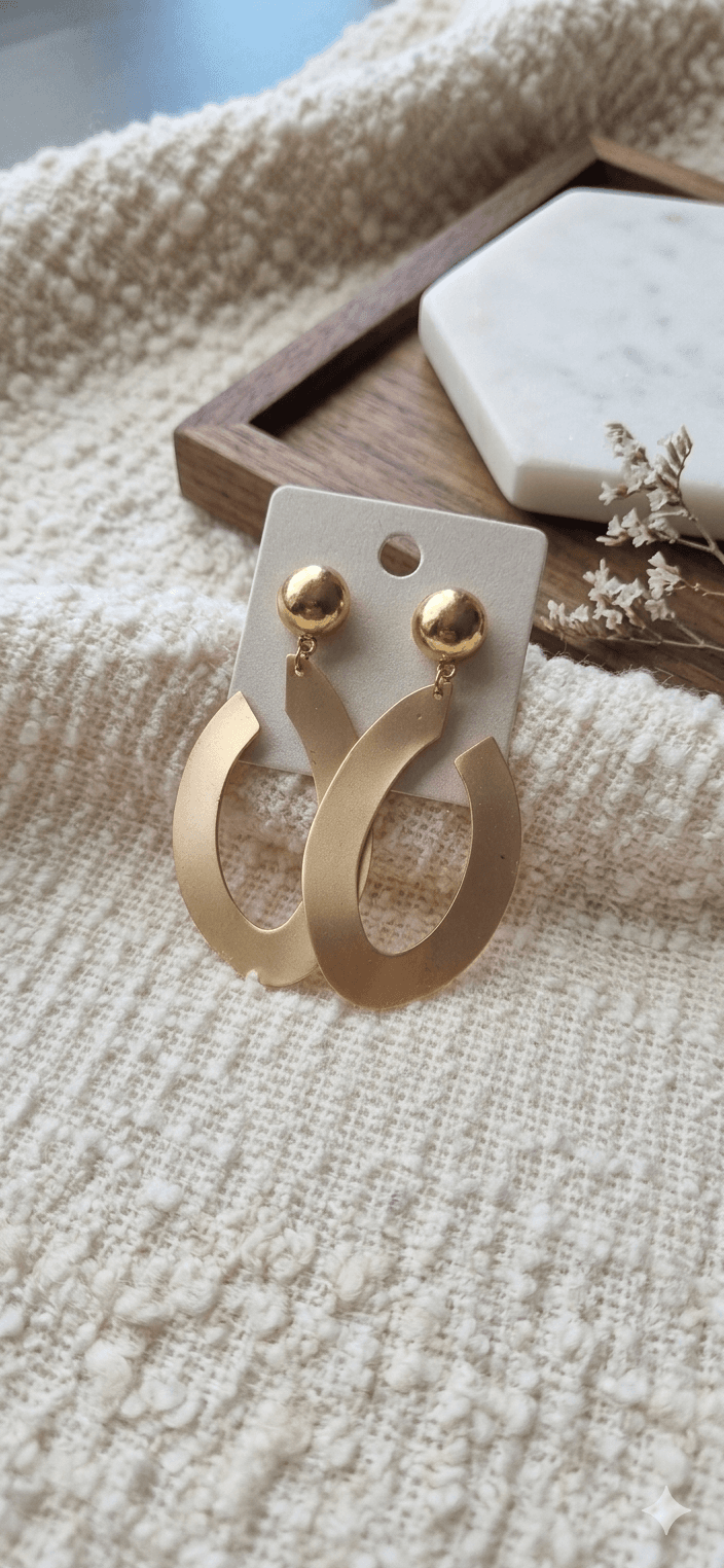 Matte gold oval drop earrings - 이미지 1