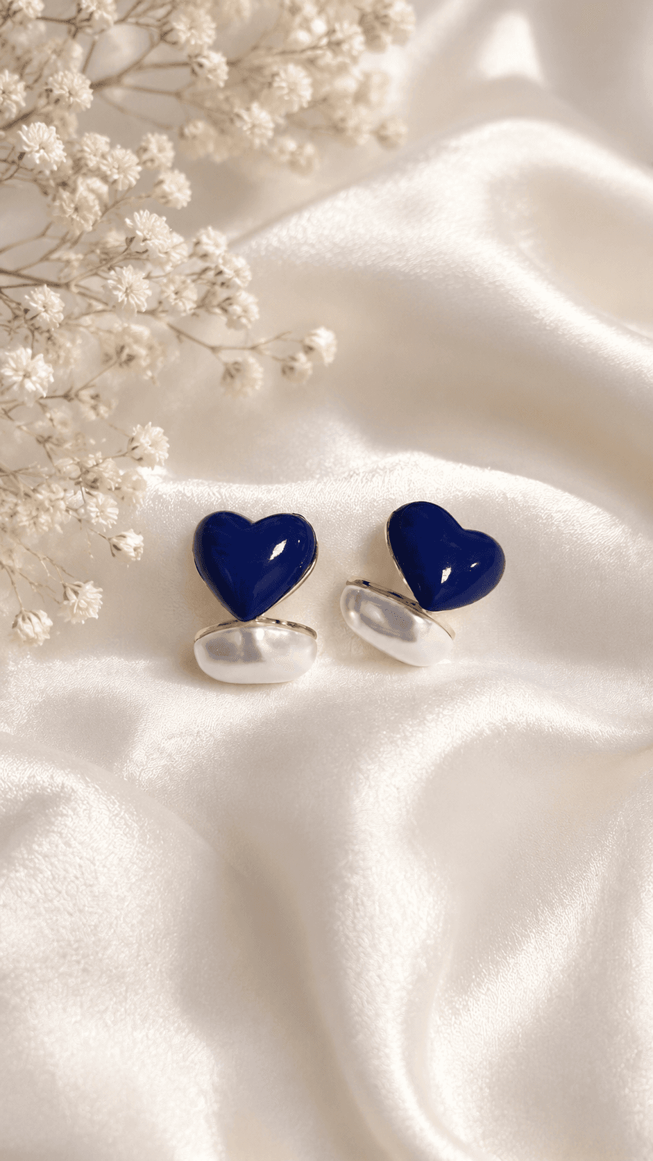 Heart Pearl Point Stud Earrings - 이미지 3