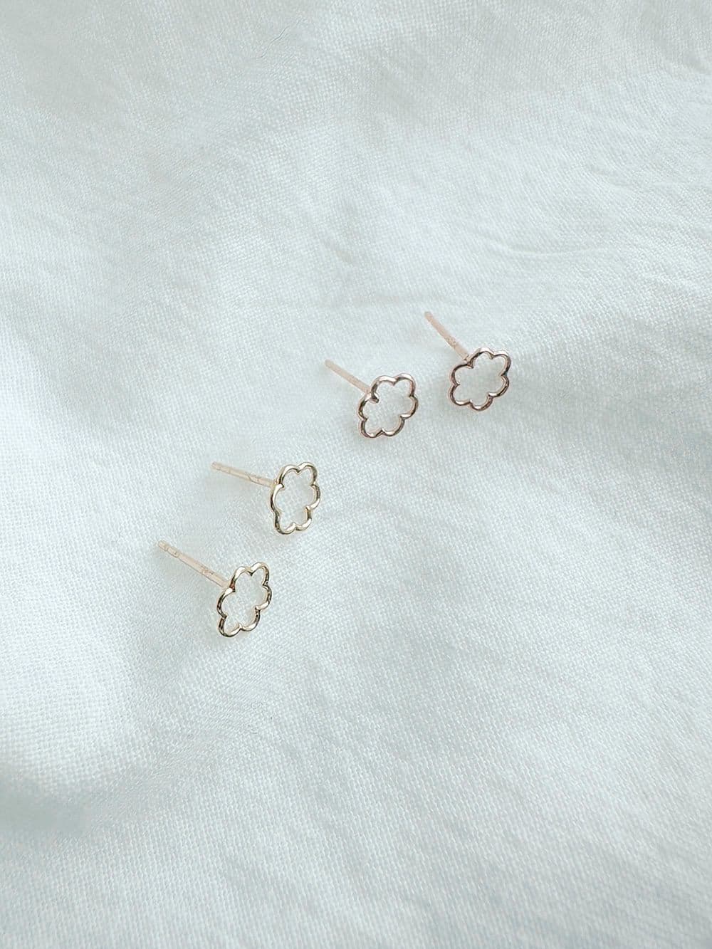 14k Line Cloud Earrings - 이미지 2
