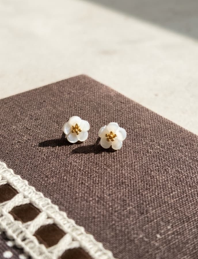 Natural Mother-of-Pearl Silver 925 Stearic Post Earrings 143 - 이미지 4