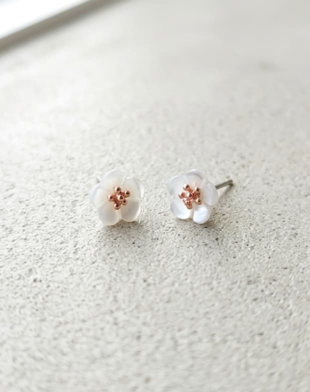 Natural Mother-of-Pearl Silver 925 Stearic Post Earrings 143 - 이미지 3