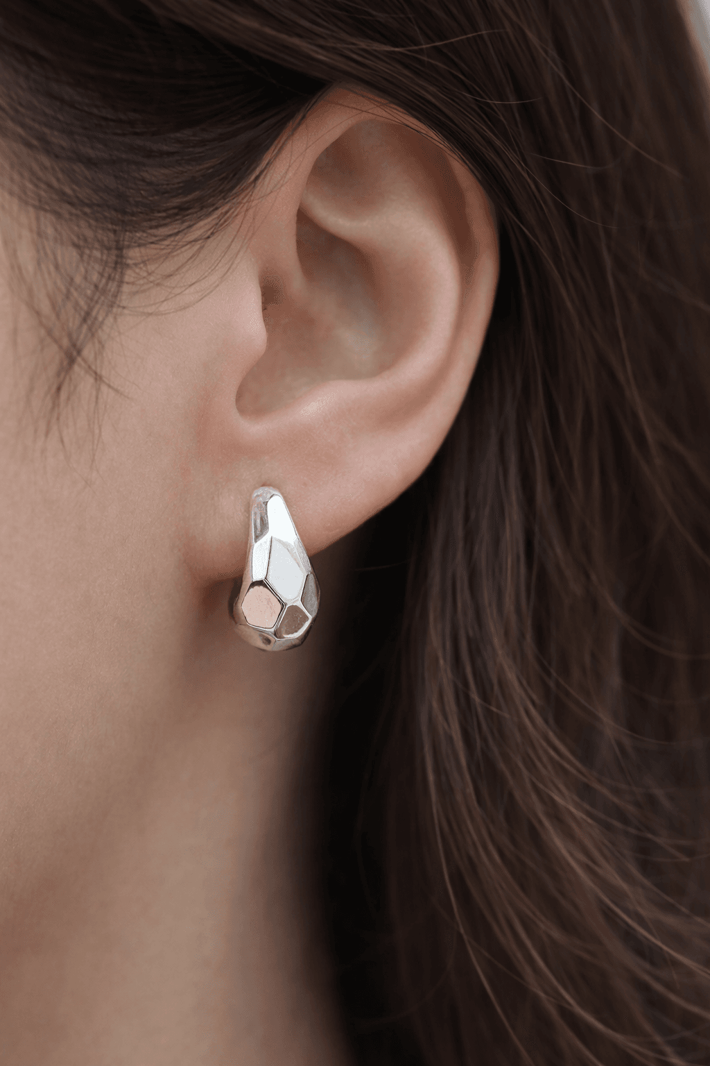 Silver 925 Cut Teardrop One-Touch Earrings - 이미지 1