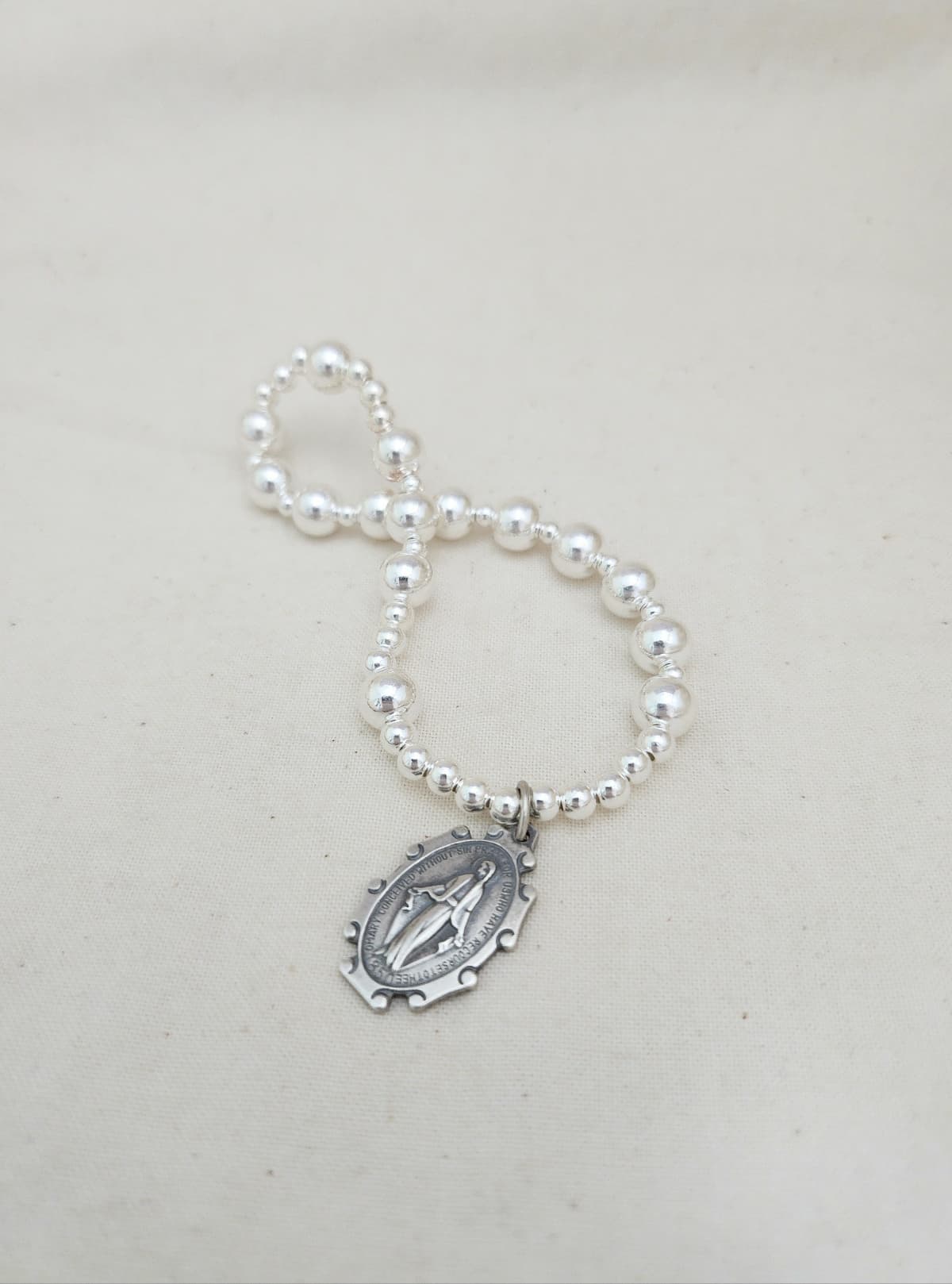 Silver ball rosary bracelet - 이미지 3
