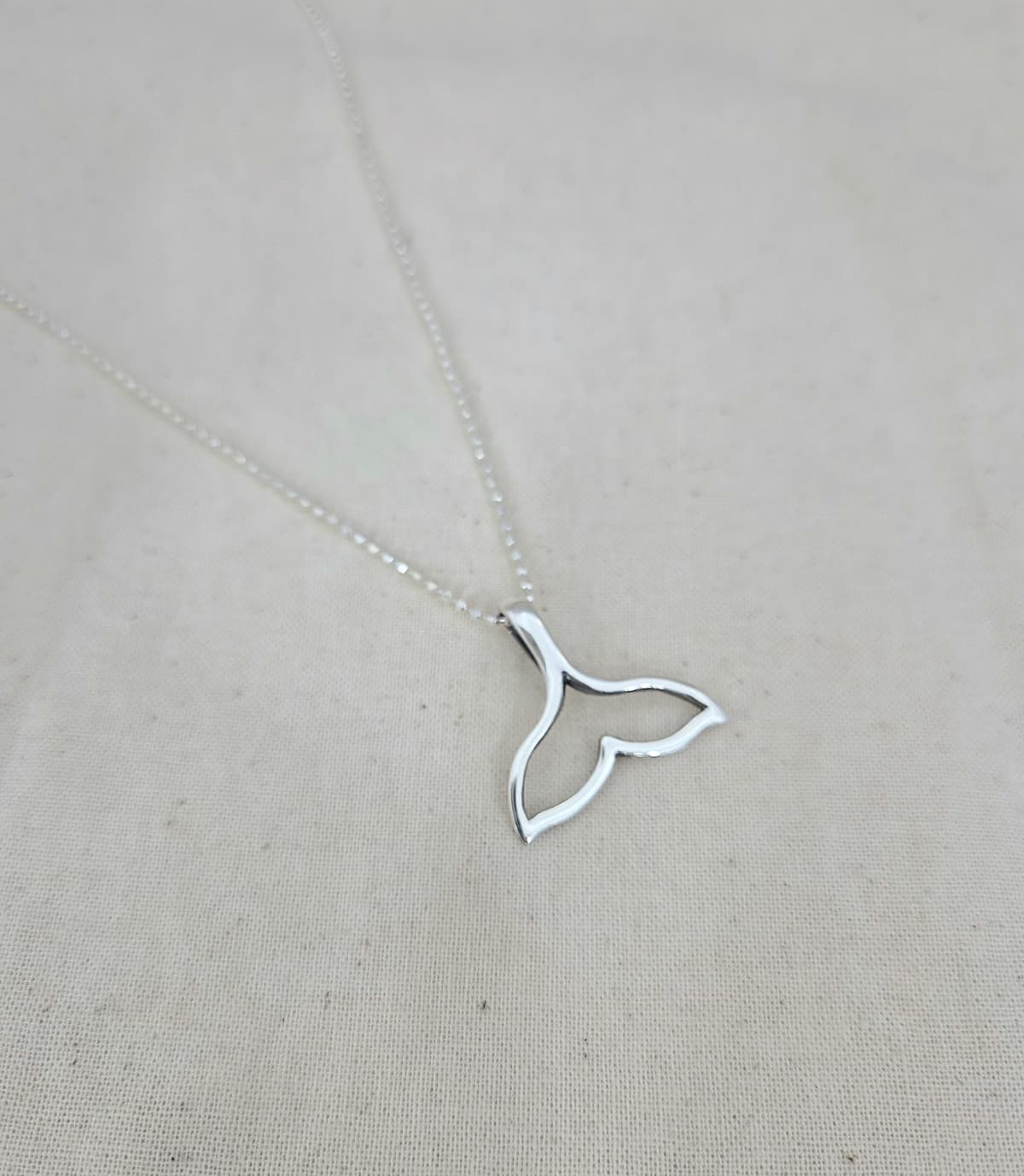 whale tail necklace - 이미지 6
