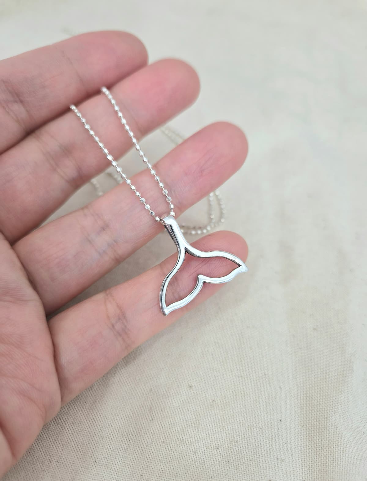 whale tail necklace - 이미지 2