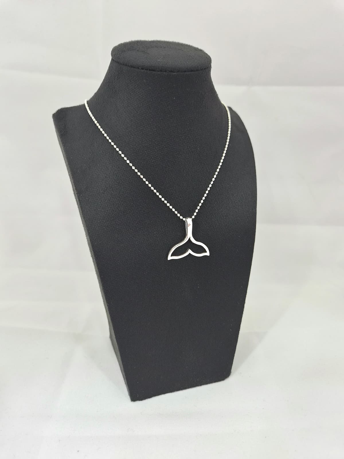 whale tail necklace - 이미지 4