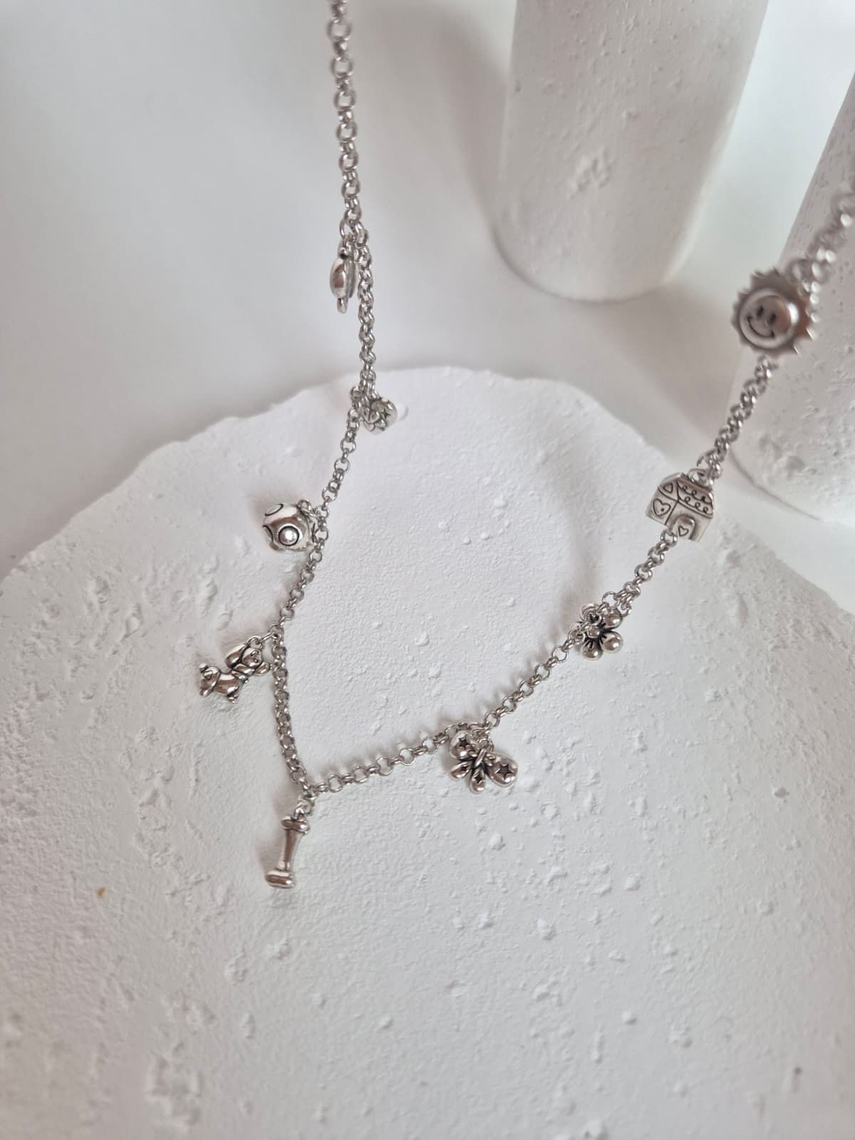 Unique Multi Charm Necklace - 이미지 2