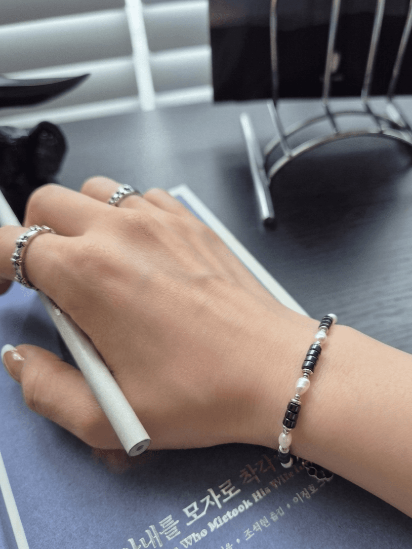Surgical Steel Bead Pearl Chic Point Layered Bracelet - 이미지 9