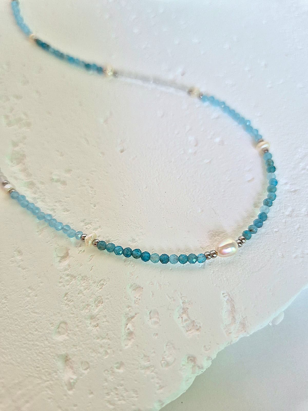 Blooming Blue Gemstone Bead Pearl Point Choker Layered Necklace - 이미지 1