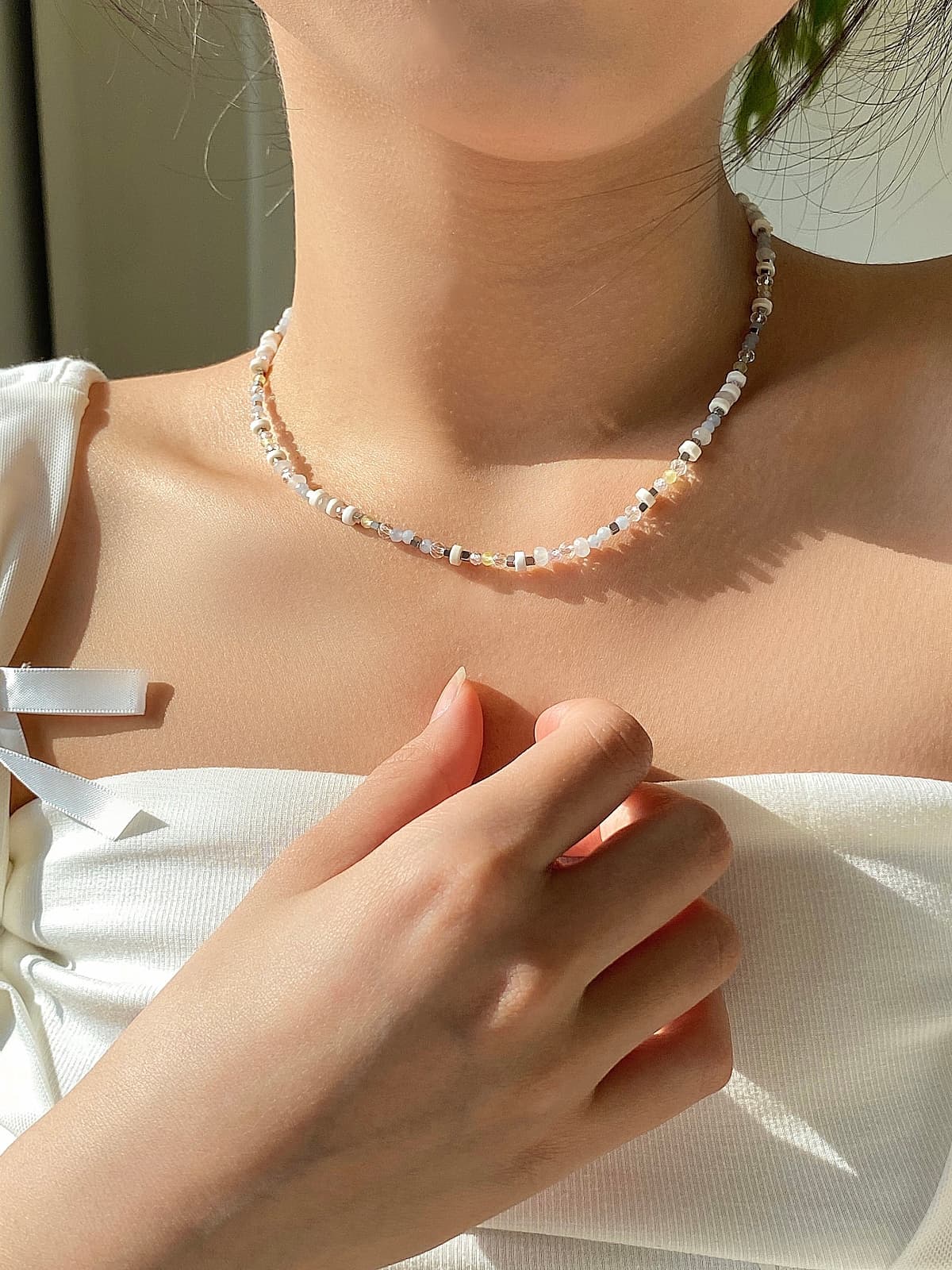 Surgical White Mix Gemstone Bead Choker Daily Layered Necklace - 이미지 5