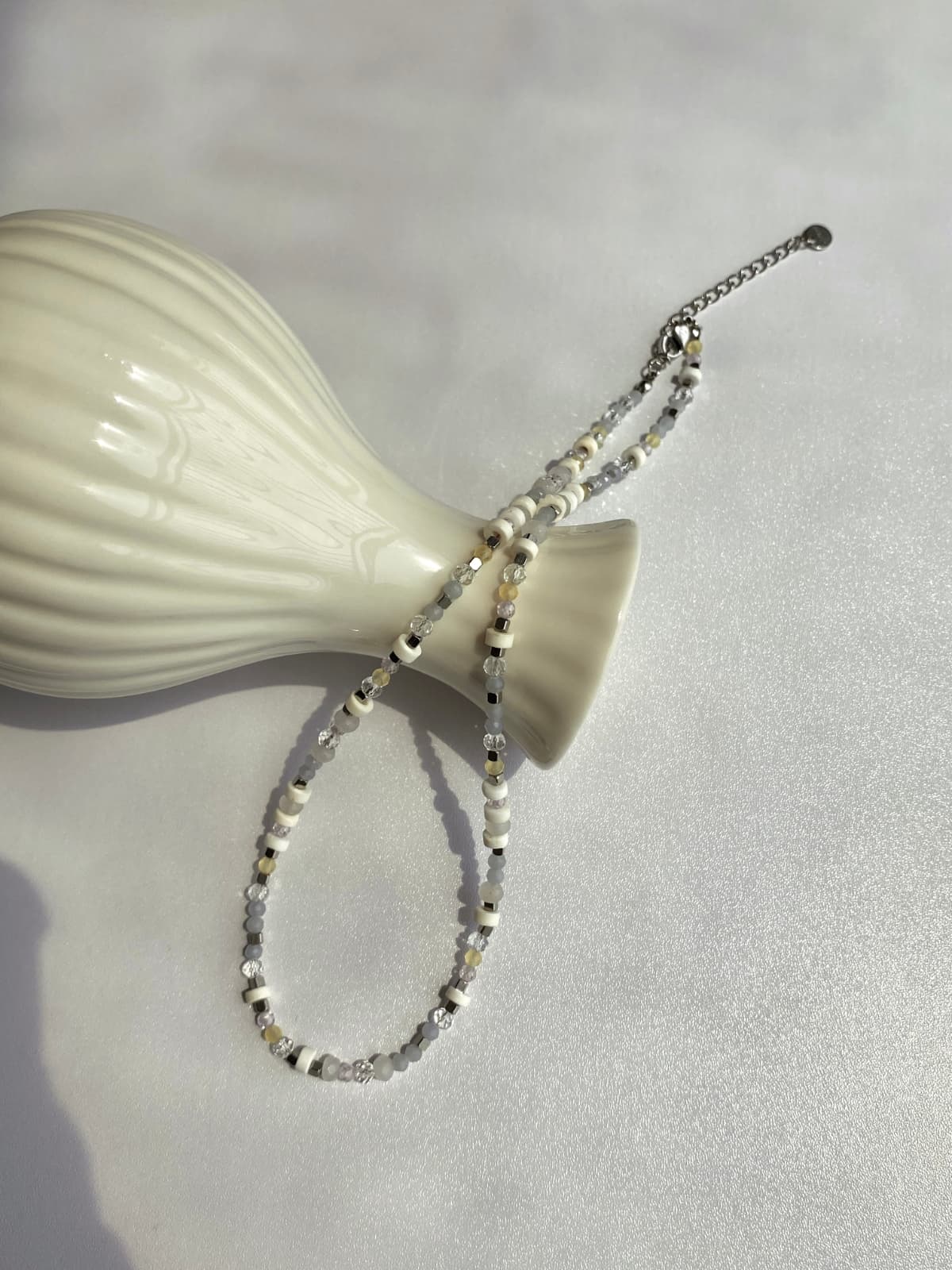 Surgical White Mix Gemstone Bead Choker Daily Layered Necklace - 이미지 2