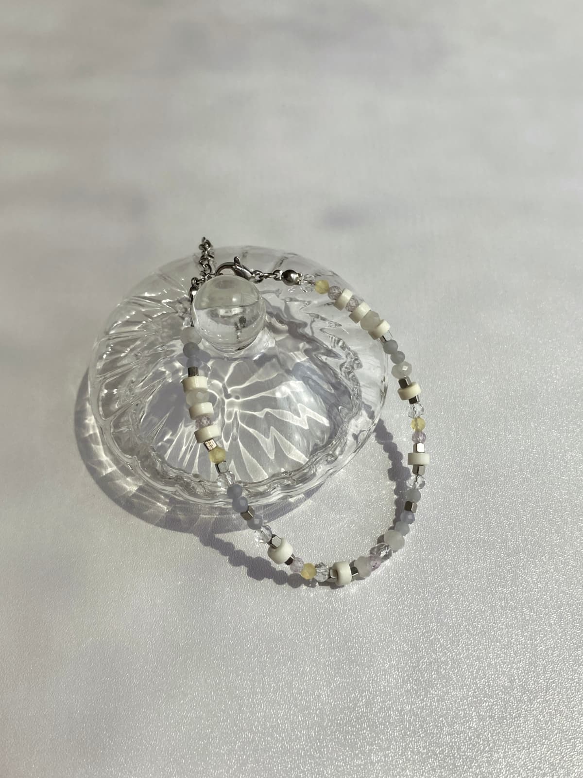 Surgical White Pastel Bead Layered Daily Bracelet - 이미지 7