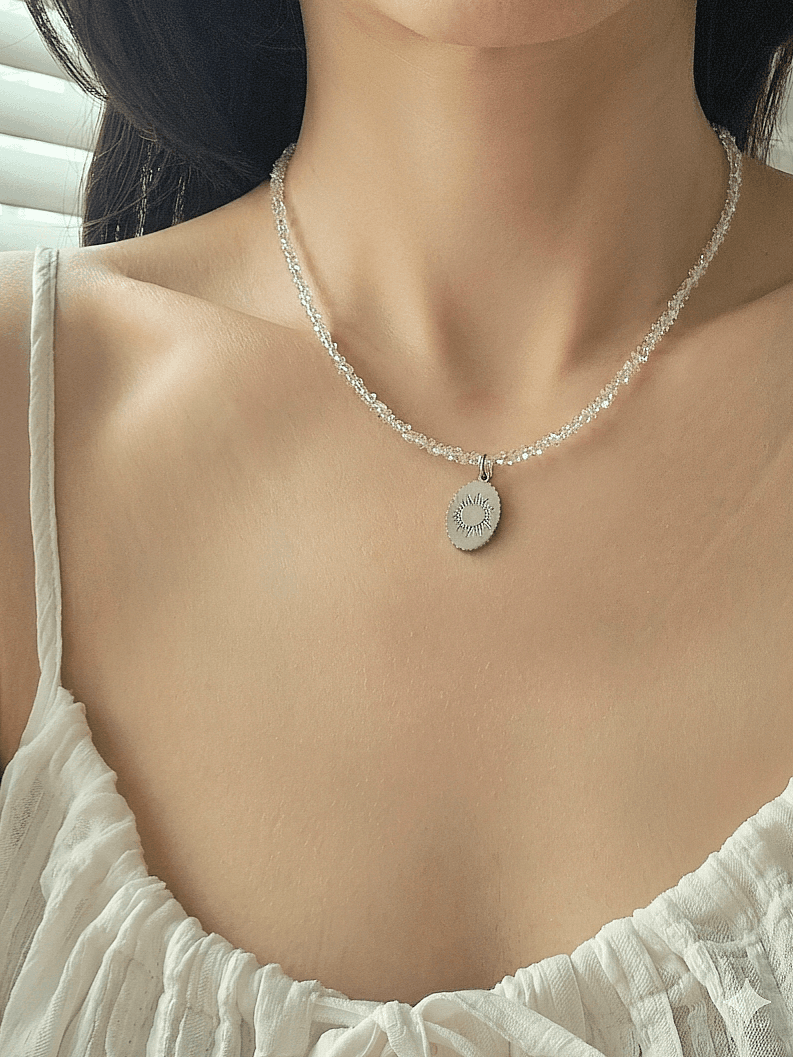 Transparent Bead Chain Sunburst Surgical Pendant Necklace - 이미지 1