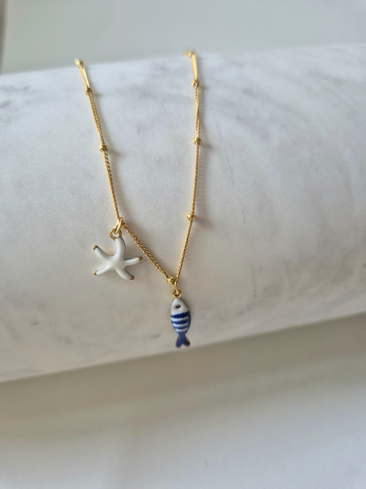 Gold surgical fish pendant necklace - 이미지 13
