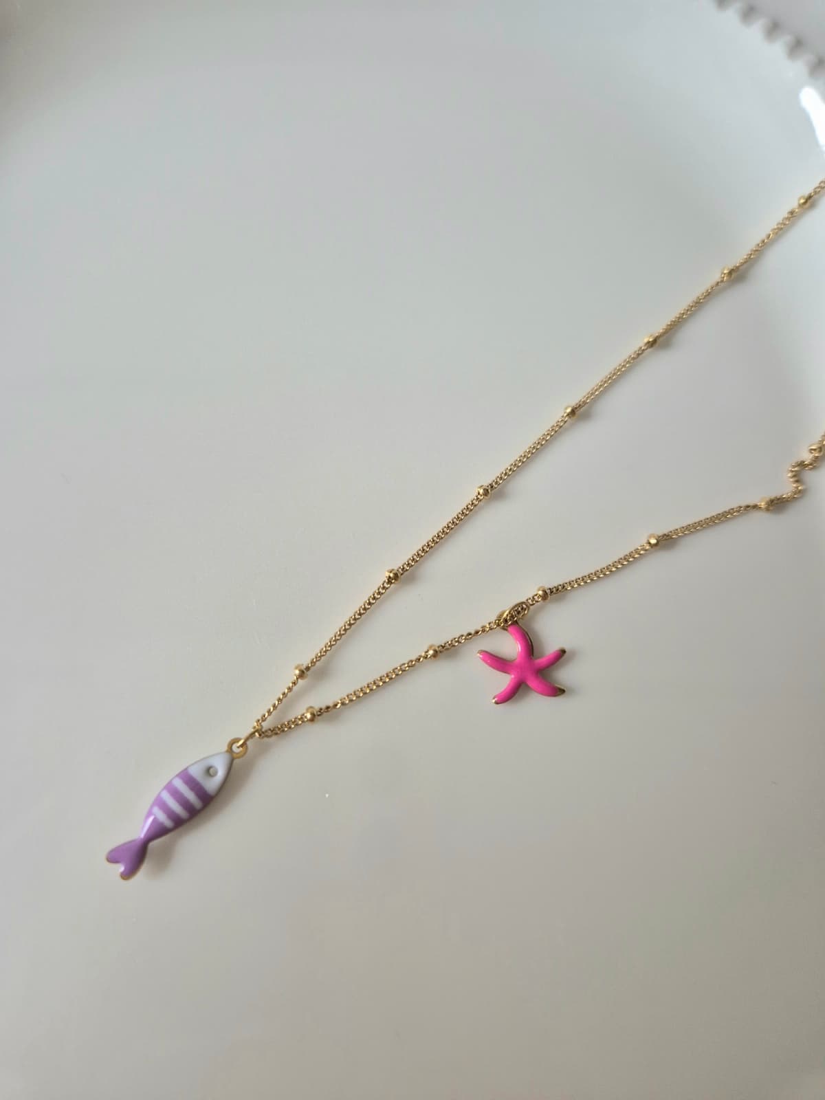 Gold surgical fish pendant necklace - 이미지 3